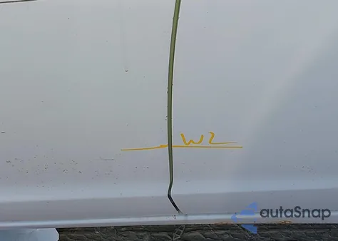 2010 Honda Insight Ex z USA, uszkodzony, nr VIN JHMZE2H79AS006048